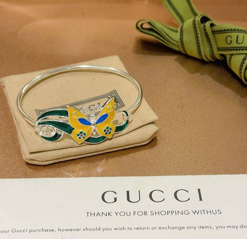 Gucci Bracelet 10yxx27