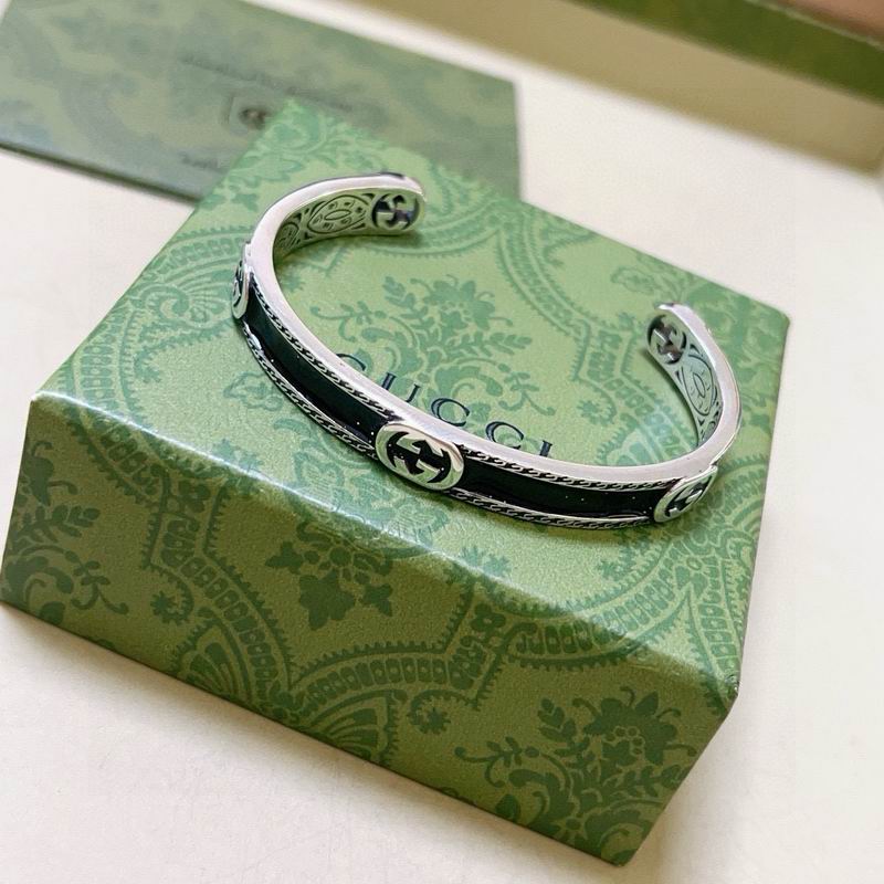 Gucci Bracelet 10yxx29