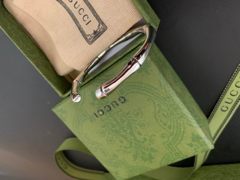Gucci Bracelet 11yxx118