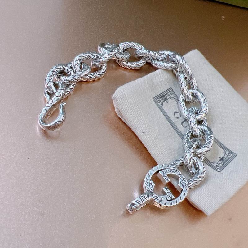 Gucci Bracelet 12yxx183