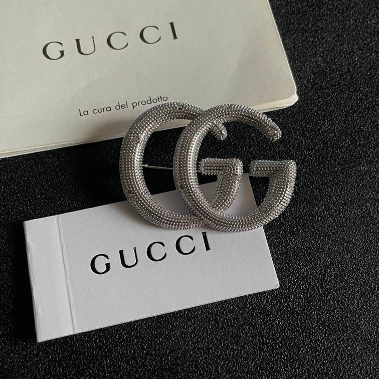 Gucci Brooch 12lyh23