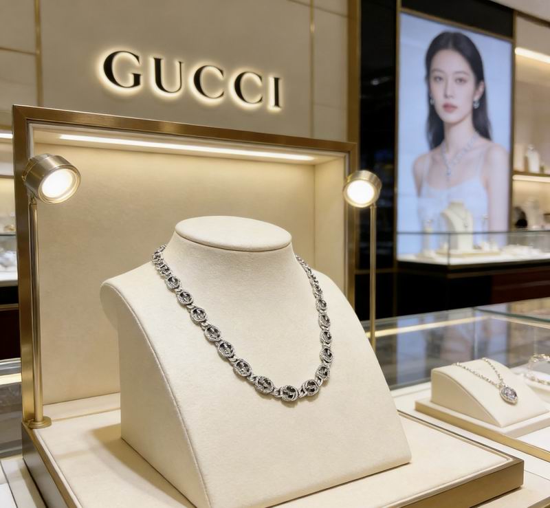 Gucci Necklace  02yxs03
