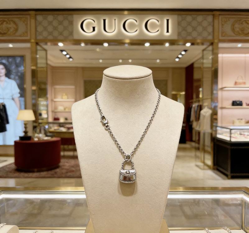 Gucci Necklace  02yxs48