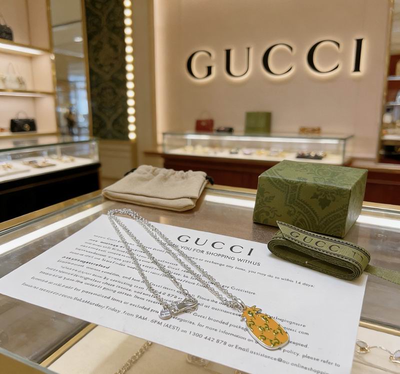 Gucci Necklace 03yxs136