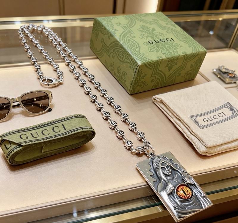 Gucci Necklace 05yxs200