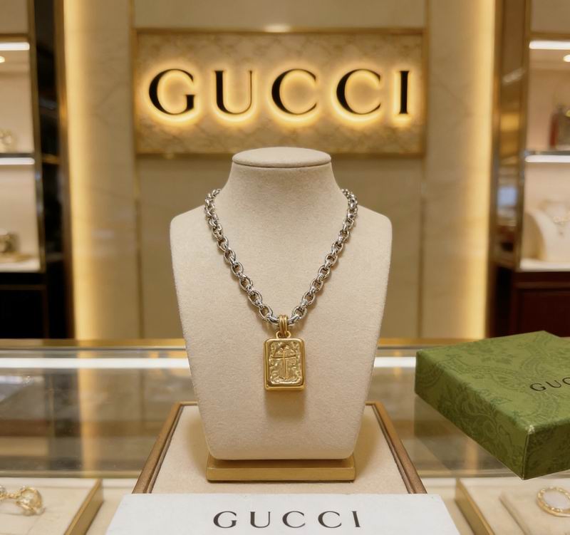 Gucci Necklace 05yxs211