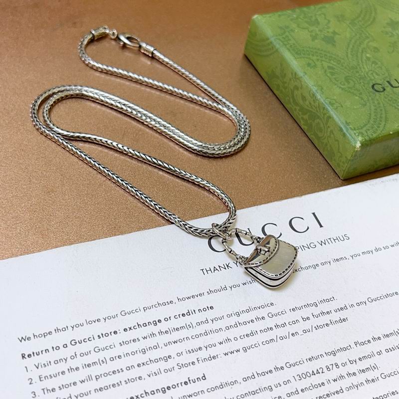 Gucci Necklace 09yxx06