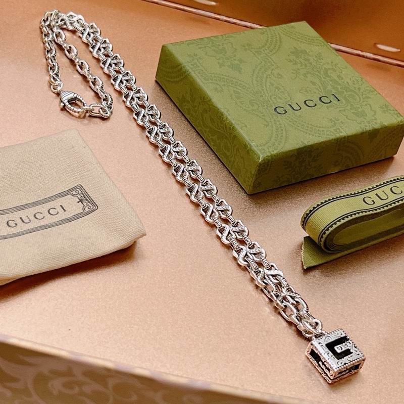 Gucci Necklace 10yxx225