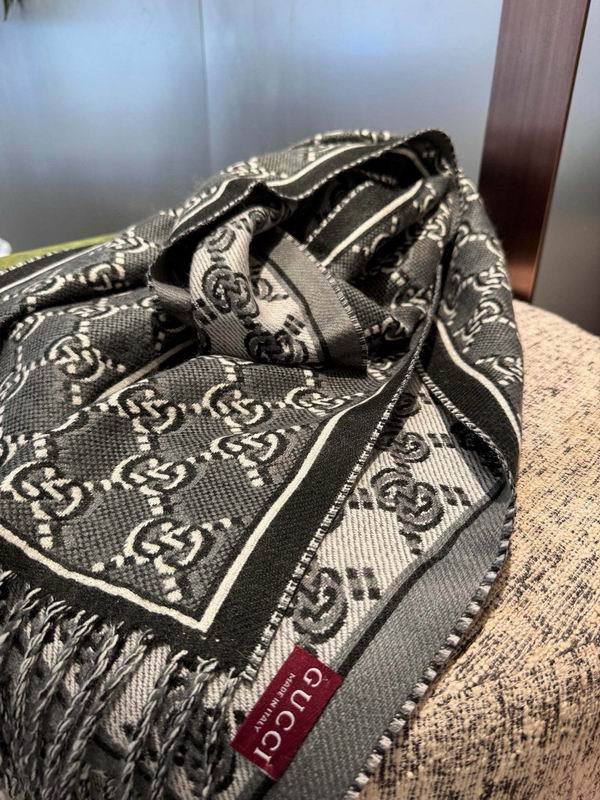 Gucci Scarf 35X190cm 100%羊羔毛 E1212103