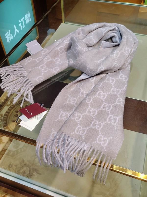 Gucci scarf 190X45cm E121236
