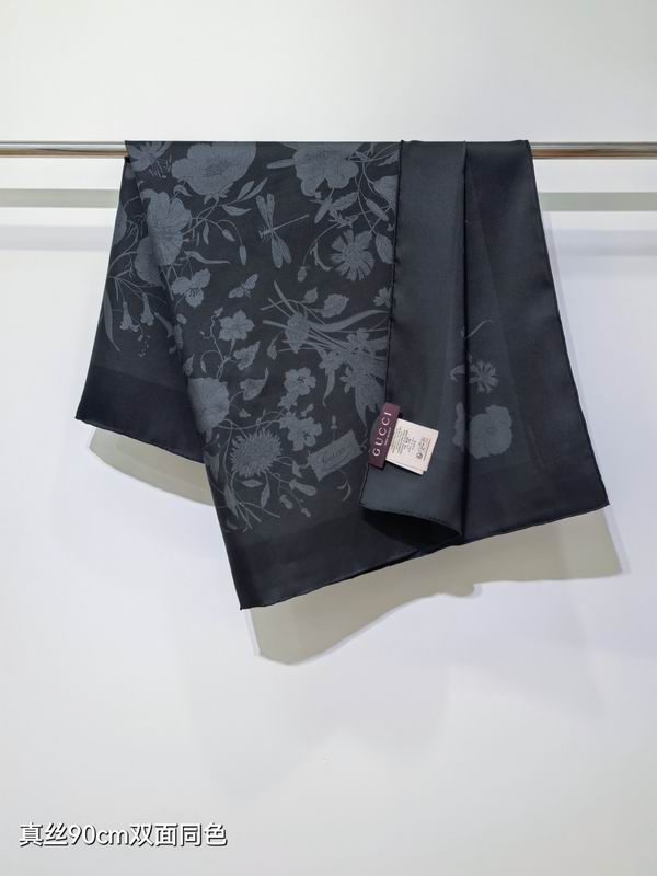 Gucci silk scarf 90X90cm E032216