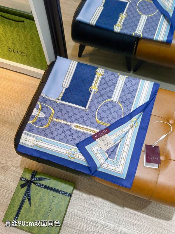 Gucci silk scarf hm18
