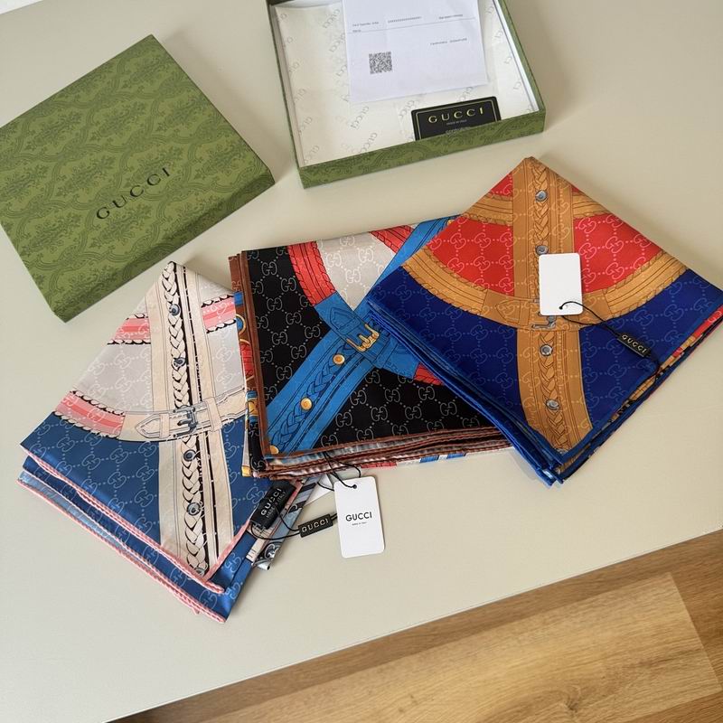 Gucci silk scarf hm11