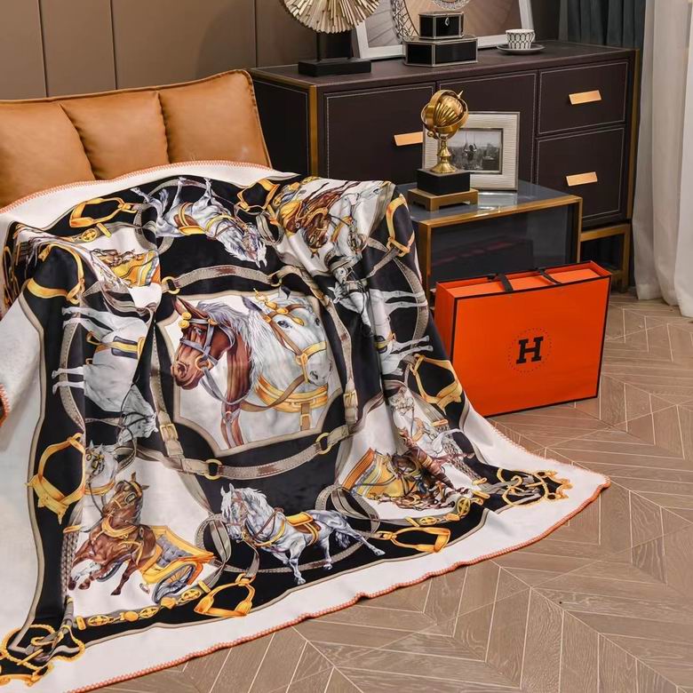 Hermes 1.5x1.5m 1.5x2m 2x2.3m 54