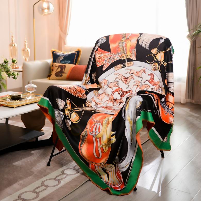 Hermes 1.5x1.5m 1.5x2.0m 1.8x2.0m 2.0x2.3m 65