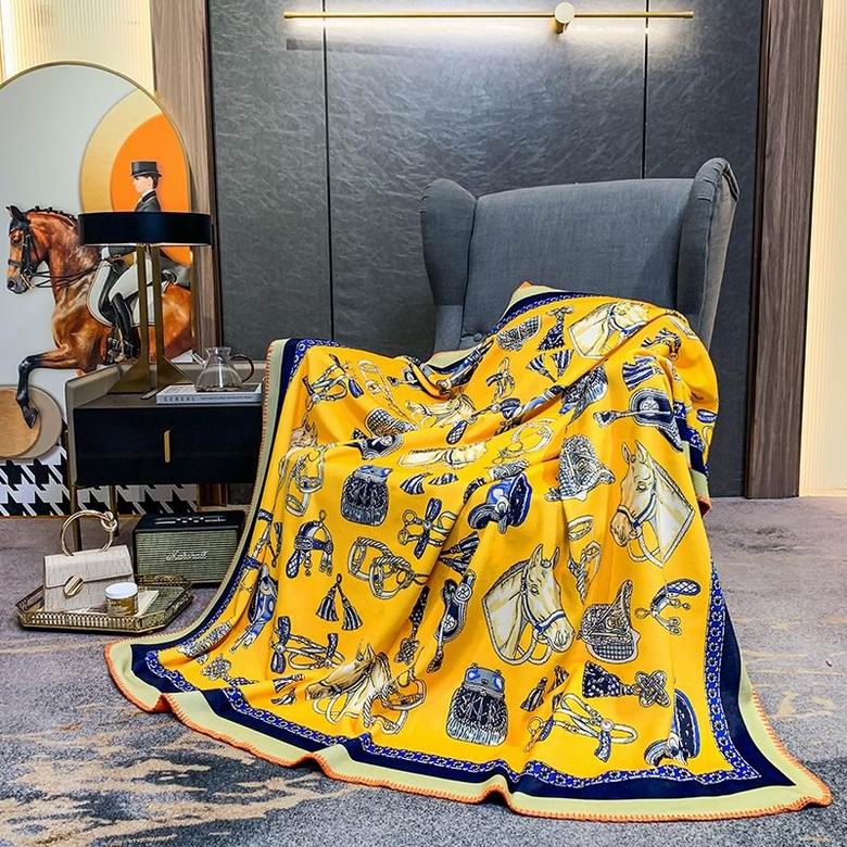 Hermes 1.5x1.5m 1.5x2m 2x2.3m 17