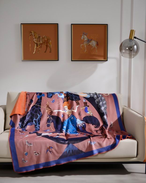 Hermes 1.5x1.5m 1.5x2m 2x2.3m 53