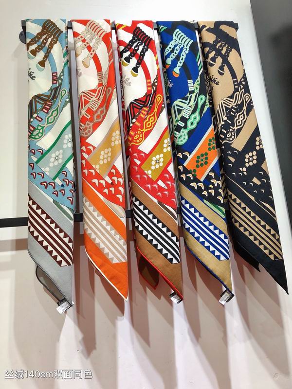 Hermes 140X140cm 70%羊绒30%真丝 E06