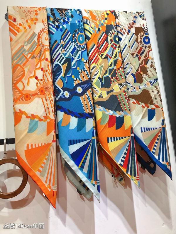 Hermes 140X140cm 70%羊绒30%真丝 E13