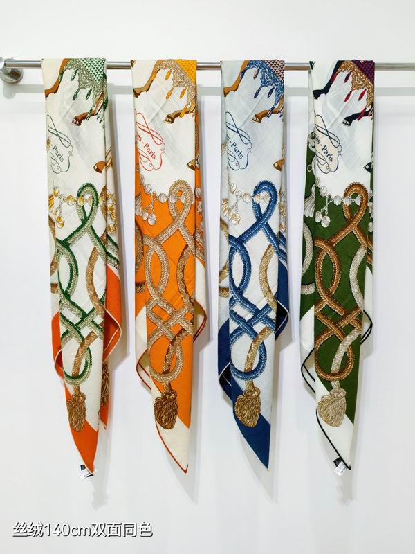 Hermes Scarf 140X140cm 70%羊绒30%真丝 E092717