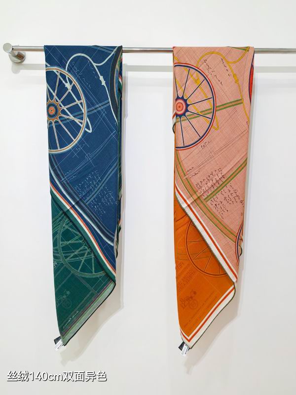 Hermes Scarf 140X140cm 70%羊绒30%真丝 E112824
