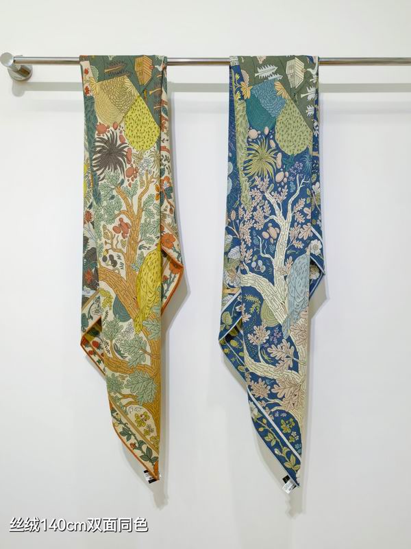 Hermes Scarf 140X140cm 70%羊绒 30%真丝 E090150