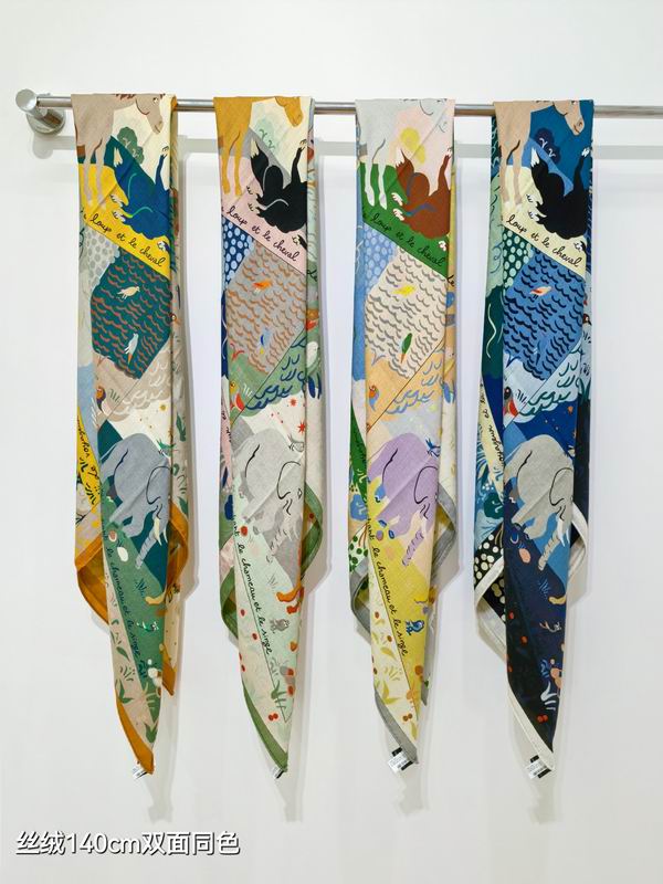Hermes scarf 140X140cm 70%羊绒30%真丝 E091115
