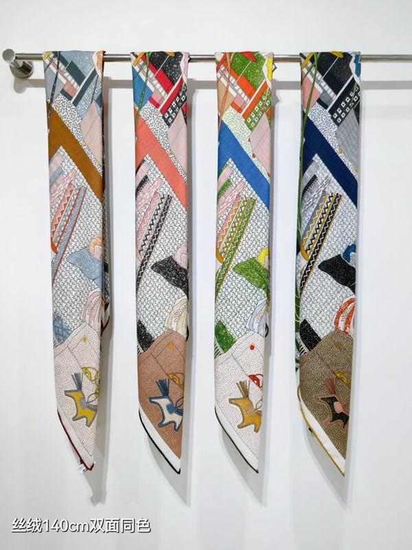 Hermes scarf 140X140cm 70%羊绒30%真丝 E081948