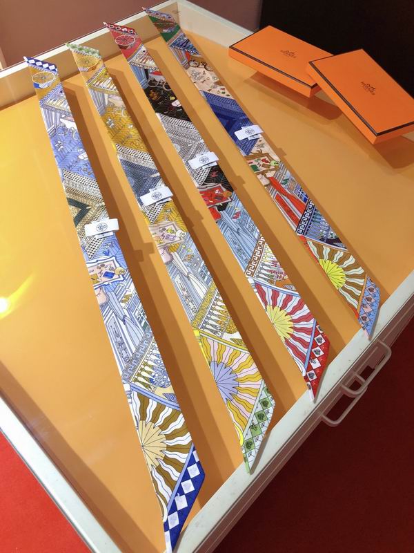 Hermes silk ribbon 5X86cm E0509136