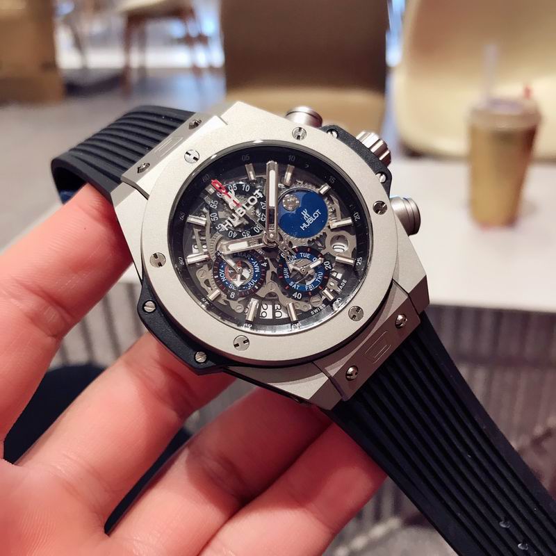 Hublot 43mm 092215