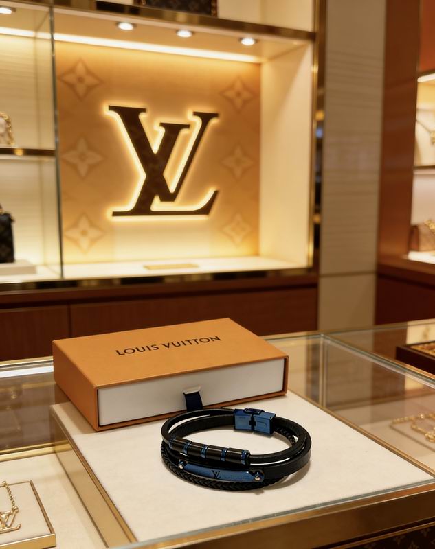 LV Bracelet 04yxs122