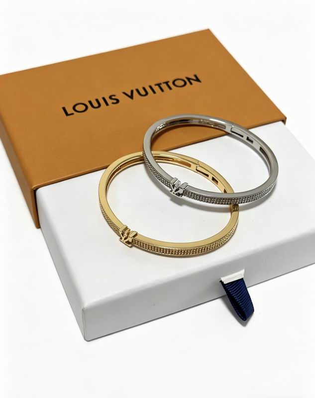 LV Bracelet 04yxs41