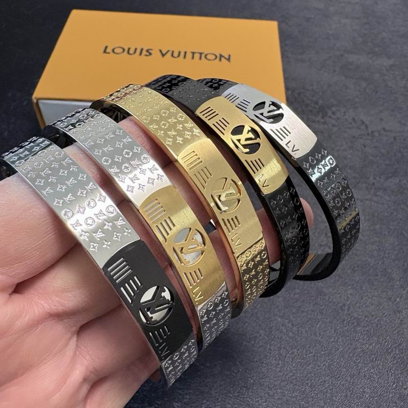 LV Bracelet 04yxs83