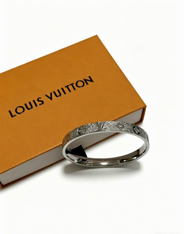 LV Bracelet 05yxs235