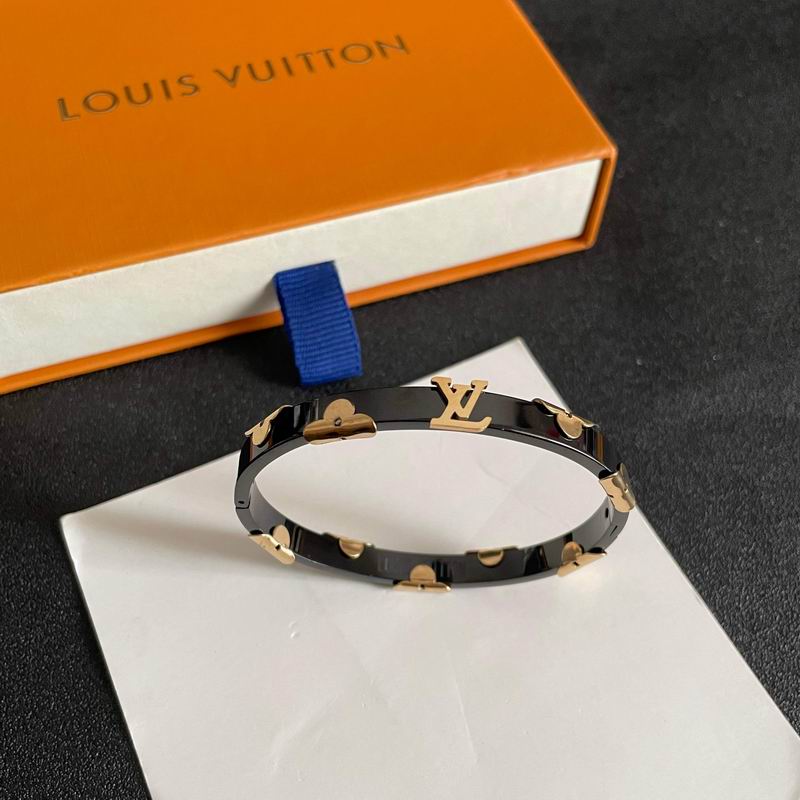 LV Bracelet 05yxs27