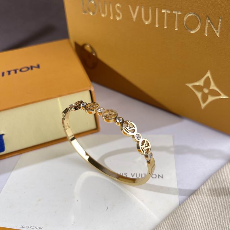LV Bracelet 05yxs270
