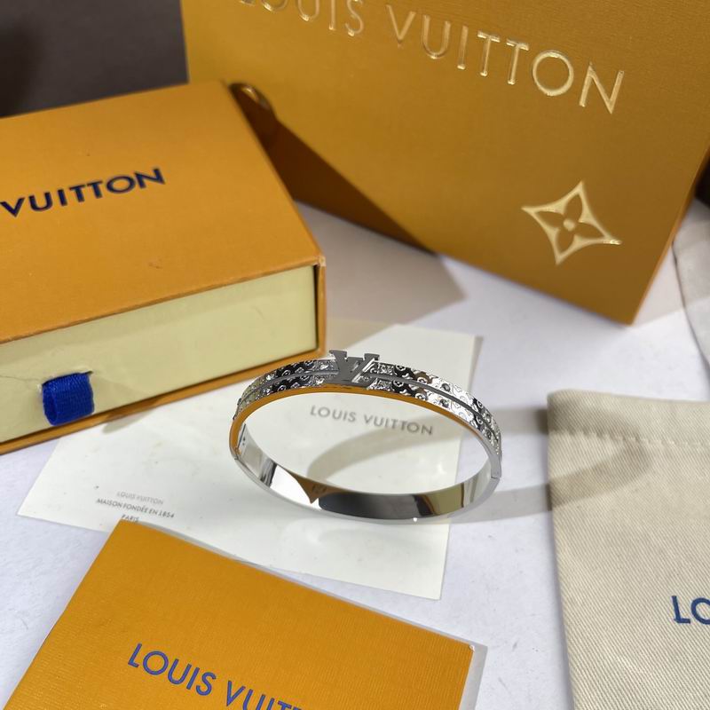 LV Bracelet 05yxs325