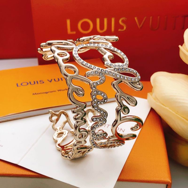 LV Bracelet 01yxx315