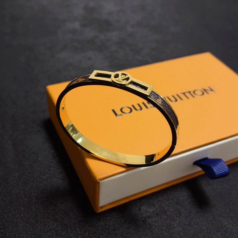 LV Bracelet 01yxx316