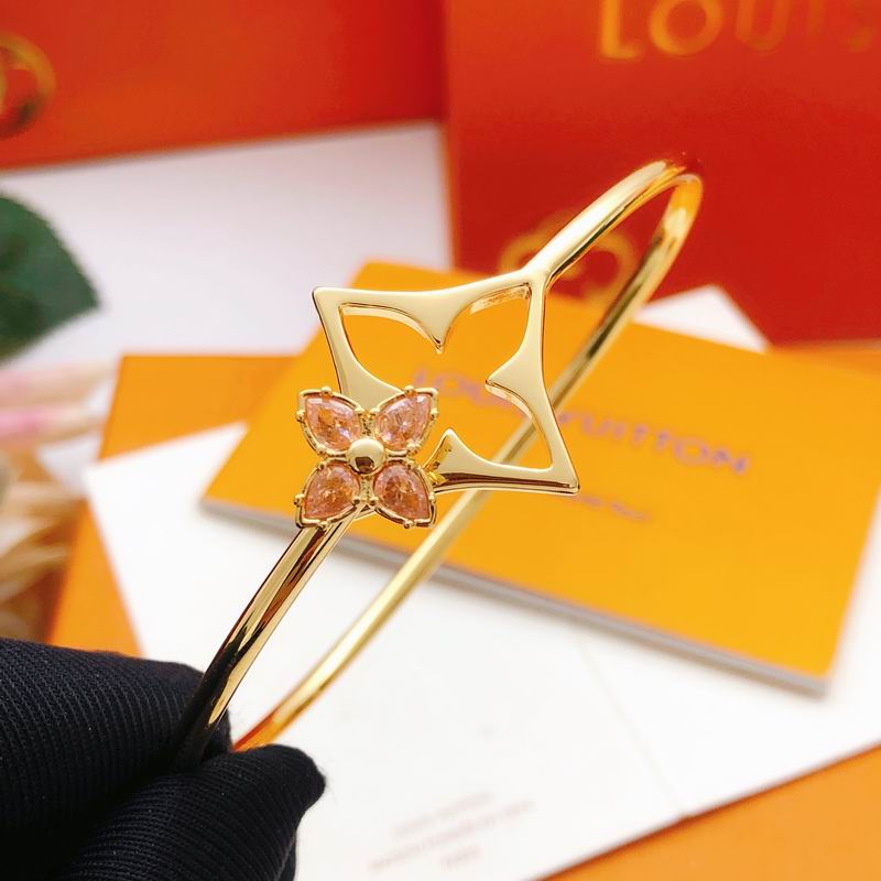 LV Bracelet 01yxx324