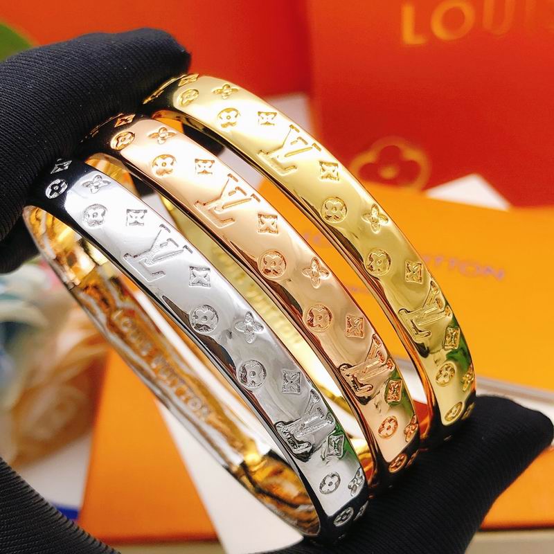 LV Bracelet 01yxx325