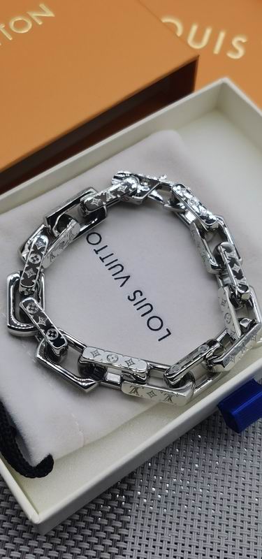 LV Bracelet 03yxs153