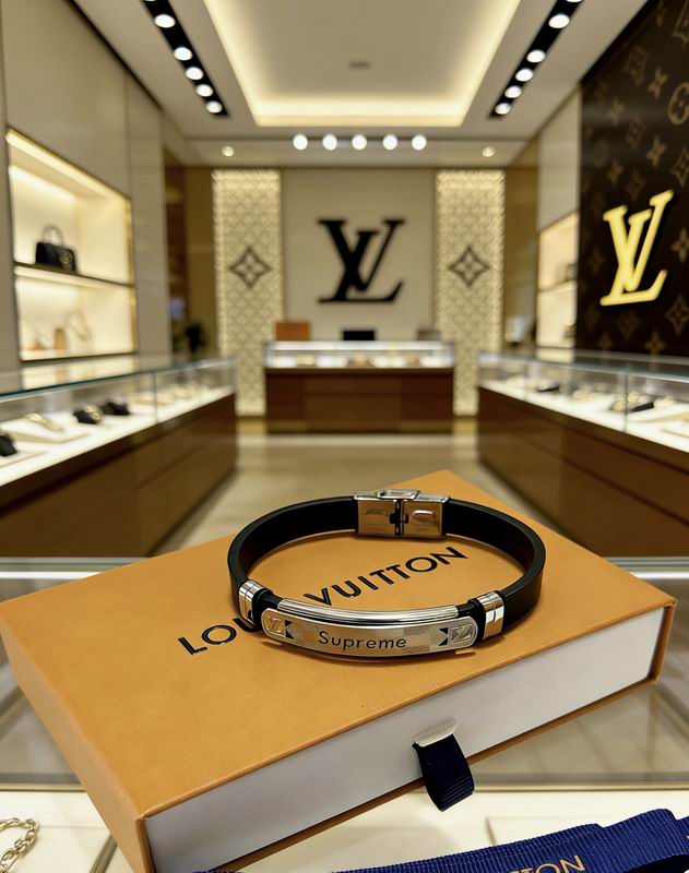 LV Bracelet 03yxs160