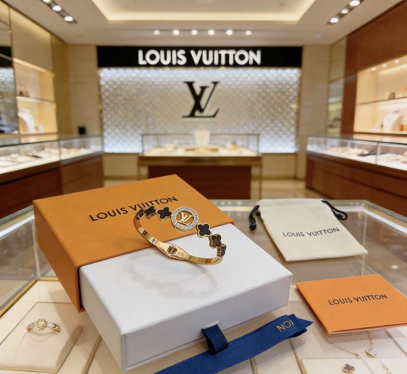 LV Bracelet 03yxs179