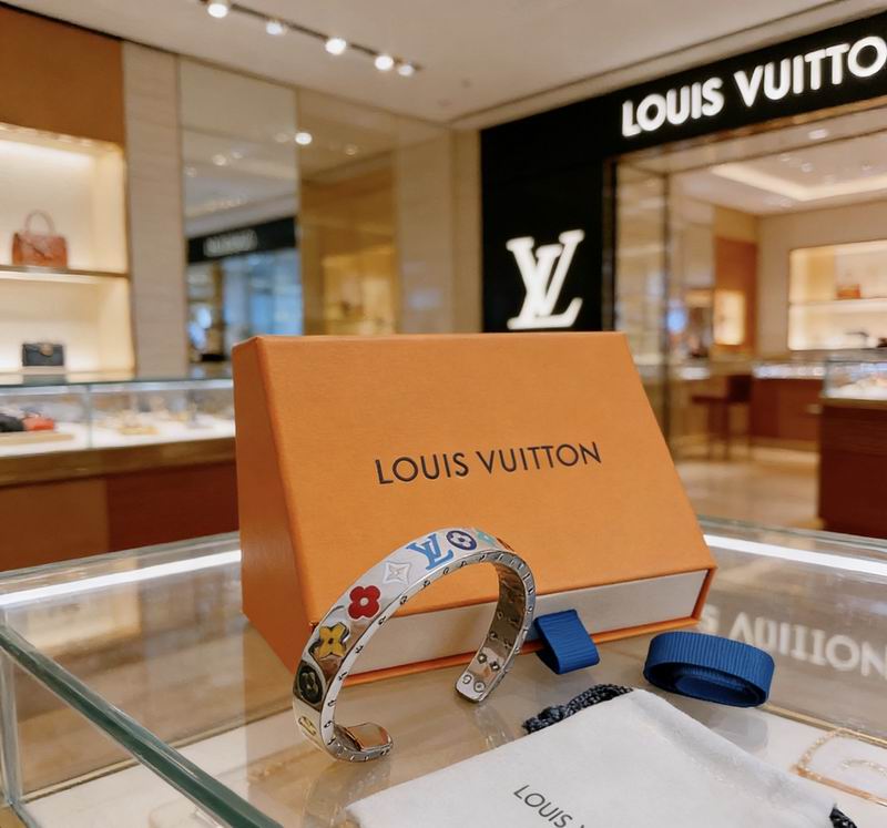 LV Bracelet 03yxs199