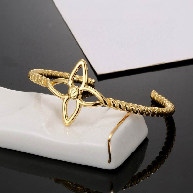 LV Bracelet 03yxs206
