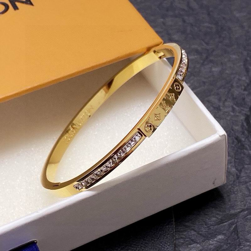 LV Bracelet 03yxs214