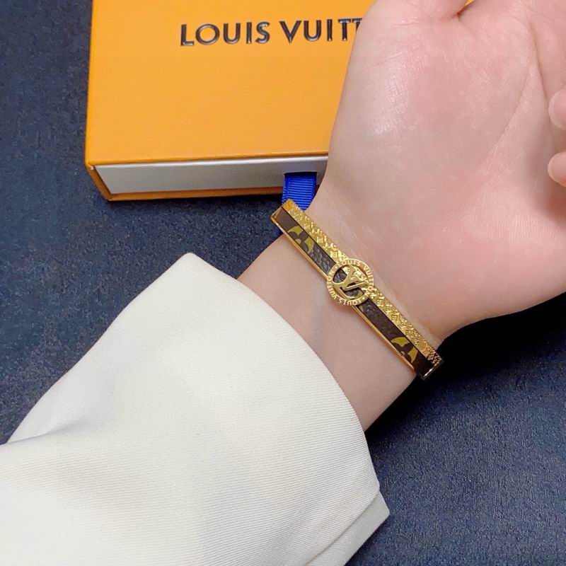 LV Bracelet 03yxs234