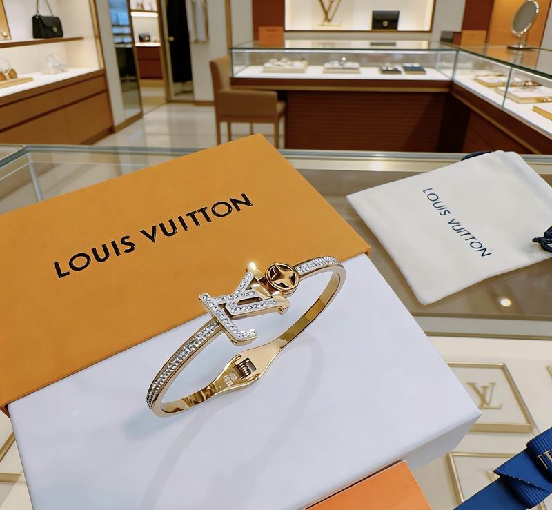 LV Bracelet 03yxs253