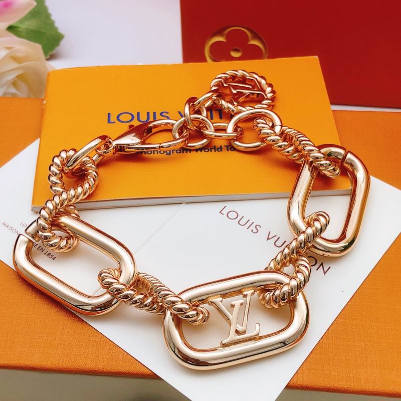LV Bracelet 03yxs256